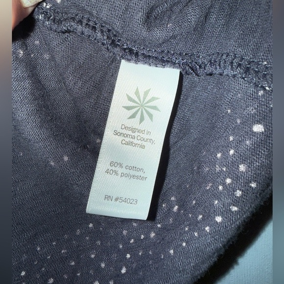 Athleta Blue and White Patterned Short Sleeve Tee - Picture 2 of 3